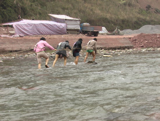 auf dem Shenglong-Bach