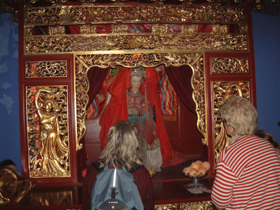 In der Geisterstadt Fengdu