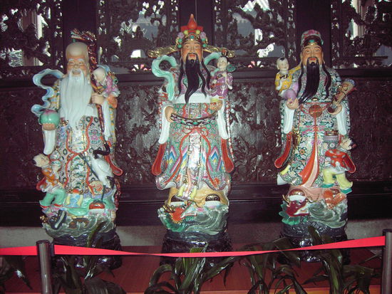 Im Ahnentempel der Familie Chen