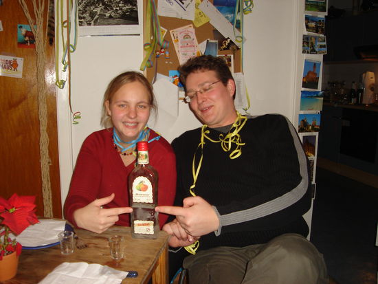 Martina und Tobias beim Training für den 75%igen karibischen Rum.