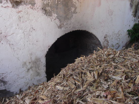Die Zuckerrohrreste kurz vor ihrem Einsatz als Brennmaterial