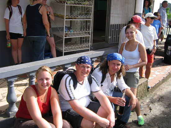 Kurz vor dem Startschuss
(Martina, Tobi, Christian, Alex)