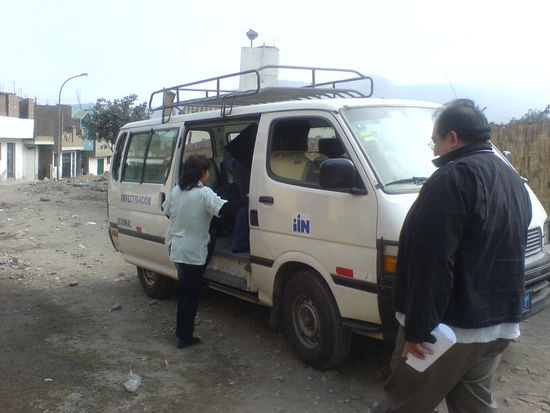 Das ist der kleine Van zum Transport von Personal und Patienten. Ivan ist die gute Seele des ganzen und kennt die Gegend wie seine Westentasche!