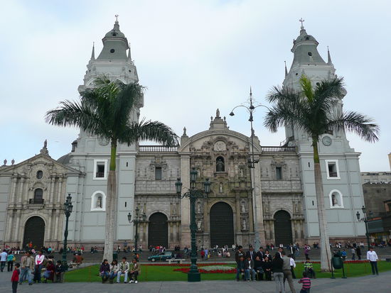 Limas Catedral auf dem Plaza de Armas