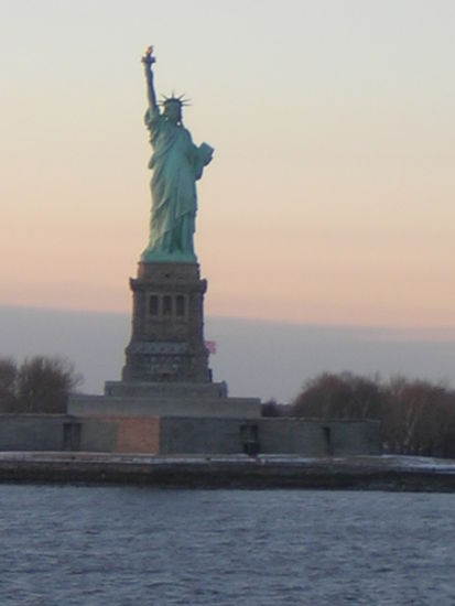 Vorbei am der Freiheutsstatue