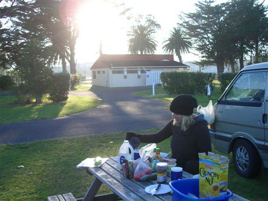 it was frosty, but nevertheless we had breakfast outside...