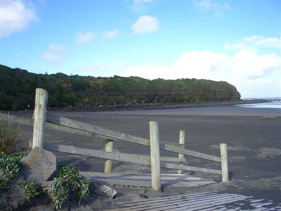Opunake Beach