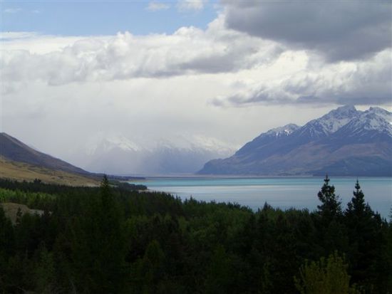 ..und die 3., mit wolkenverhangenen Mt. Cook...