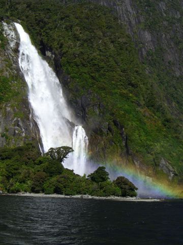Wasserfall im Milford Sound