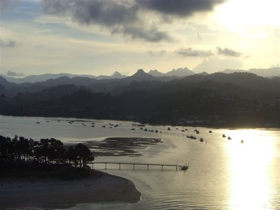 Blick auf Tairua bei Abenddaemmerung