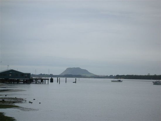 Omokoroa Beach mit Blick auf Mt. Maunganui