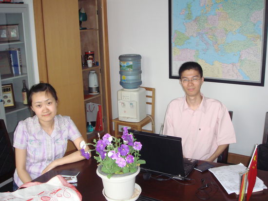 Wu Man und Shen Yinhong - und ganz wichtig: die Europakarte auf Chinesisch/Englisch!