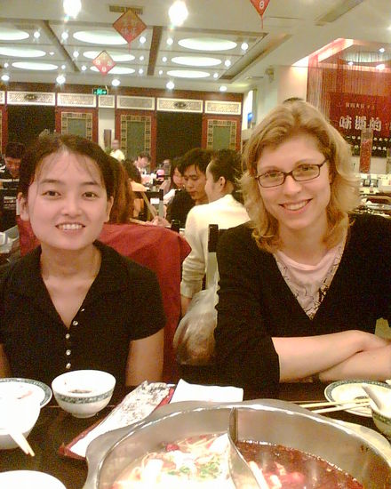 darf ich vorstellen, meine Kollegin Zhao Ren