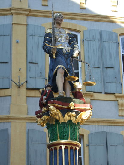 Gerechtigkeitsbrunnen