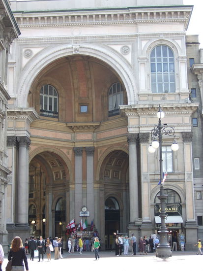 Eingang zur Galleria Vittorio Emanuele II.