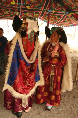 .... sowie solche Begegnungen machen den Reiz von Ladakh aus.
