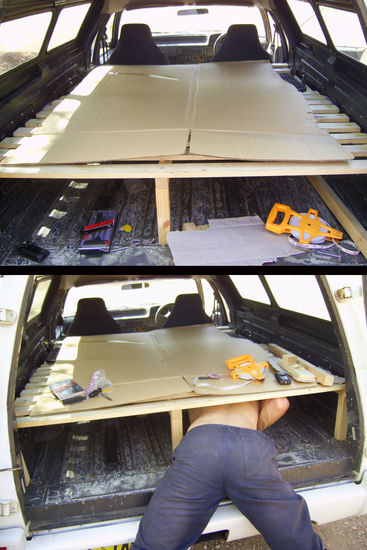 Es ist sogar genug Stauraum unter dem Bett für allerlei Dinge - optional könnten sogar 4 Personen drin schlafen... 