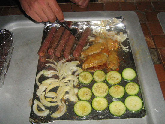 Mal wieder lecker BBQ - und zum erstenmal Kaenguruwuerste