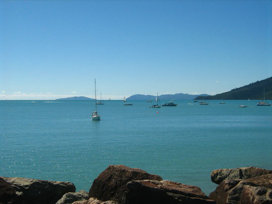 Kueste vor Airlie Beach