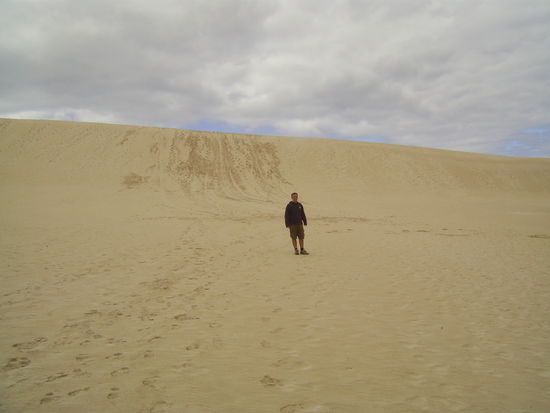 Fraenzi schickt Jensi in die Wueste... 