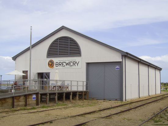 Klein aber fein - auch die Flaschengroesse mit 375ml - die genormte weitverbreitete Groesse in Aussieland.