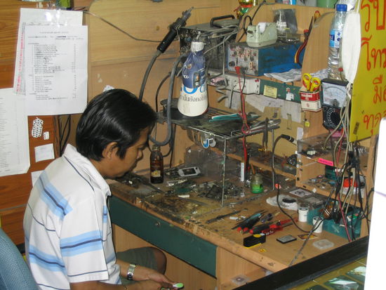 wartet auf kundschaft