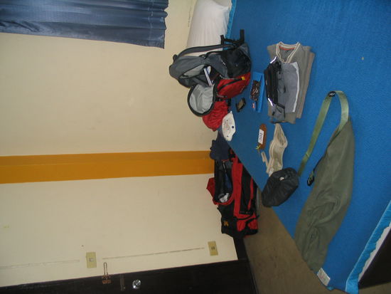 mein erstes Zimmer nahe der Road
keine ahnung wie man das bild hier dreht