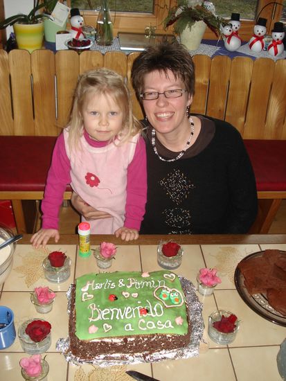 Die beiden Tortenfachfrauen mit ihrem tollen Willkommensgruss!
(Links Odis Gotteli Nadine und ihr Mami Sandra)