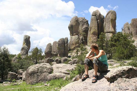 Jenni im Tal der erigierten Penisse bei der Barranca del Cobre