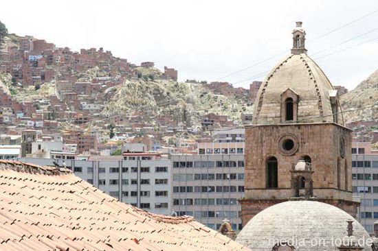 La Paz ist eine wunderschöne Stadt. Hier trifft sich Alt und Jung, Reich und Arm, Neu und Alt