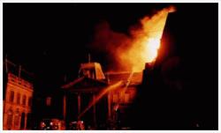 Trauriger Nachtrag (04. Januar 2003):
Das Schloss ist gestern abgebrannt.