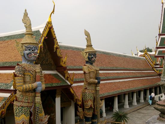 Dämonen als Torwächter.