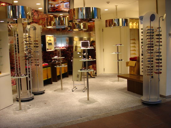 noch schnell zum Optiker, hier...