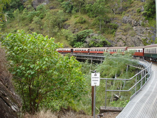 ...der Rest folgt auch noch...