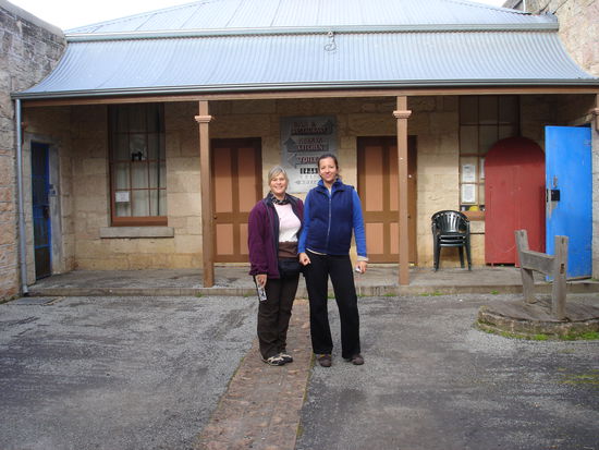 darf ich vorstellen, rechts neben mir steht Anja meine Reisebgeleiterin auf der Great Ocean Road Tour...