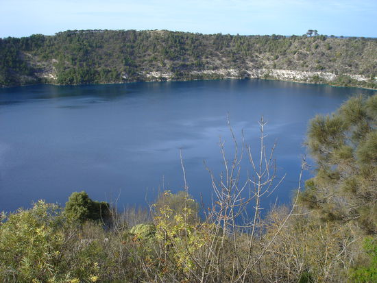 Bluekrater Lake