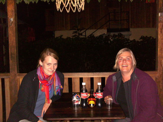 ..koennt ihr die kleine Rumflasche zwischen der Cola erkennen????