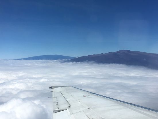 und dahinter auch noch der Mauna Loa