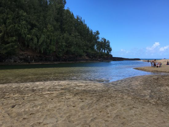 Stream am Lumahai'i Beach