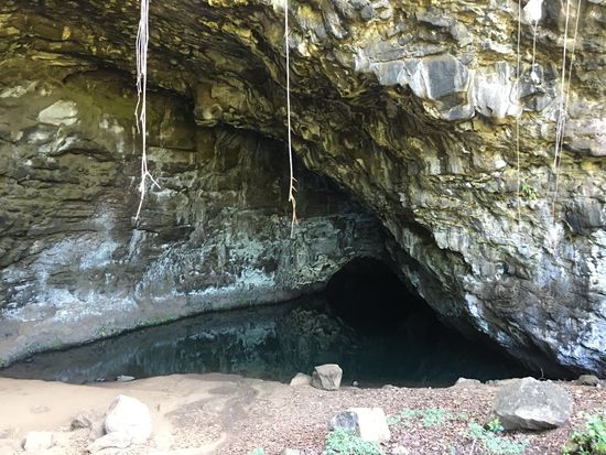 Wet Cave am Ke'e Beach