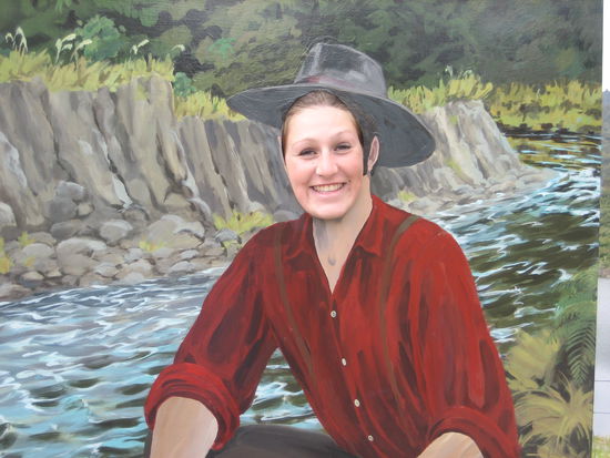 Na das steht Sim doch, eine richtige Goldgraeberin