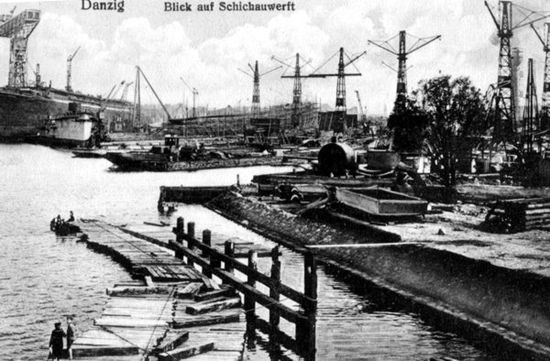 die Schichauwerft die nach dem Krieg ihre
Tradition in Bremerhaven fortsetzt
