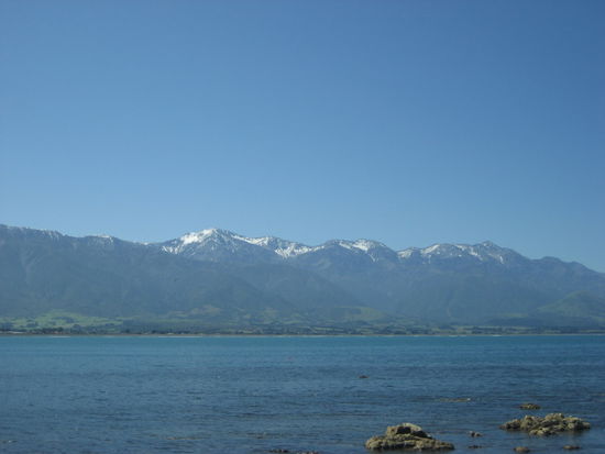 Pazifik und Berge von Kaikoura