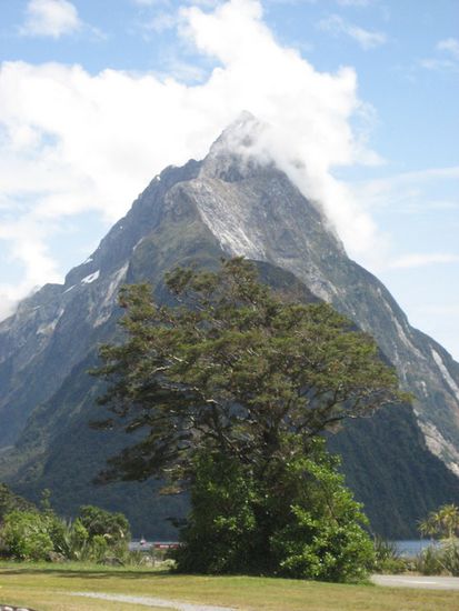 Die Bischofsmütze - Milford Sound.