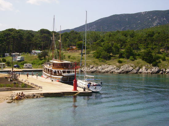 kleiner Hafen in Ozor