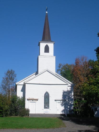 Typisch weiße Kirche wie viele in den Neuenglandstaaten.