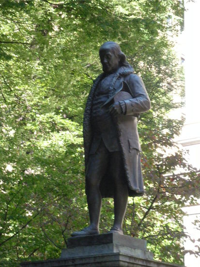 Benjamin Franklin Statue
