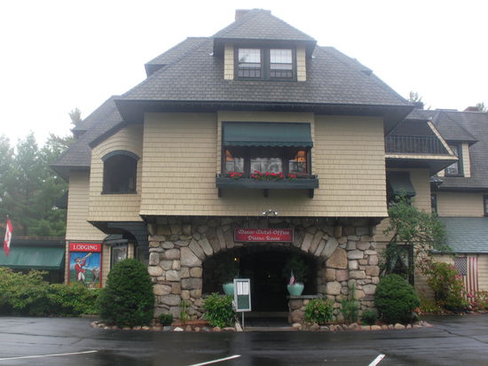 Unser Hotel von MO bis DO "Stornehurst Manor"