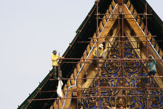 Arbeiter am Grand Palace in Bangkok