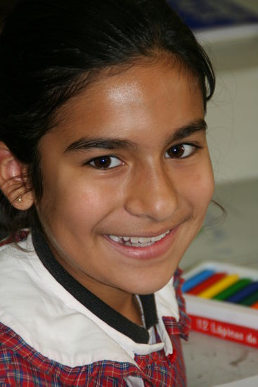 ...und die hübsche Ayla gehört zu den besten Schülerinnen.